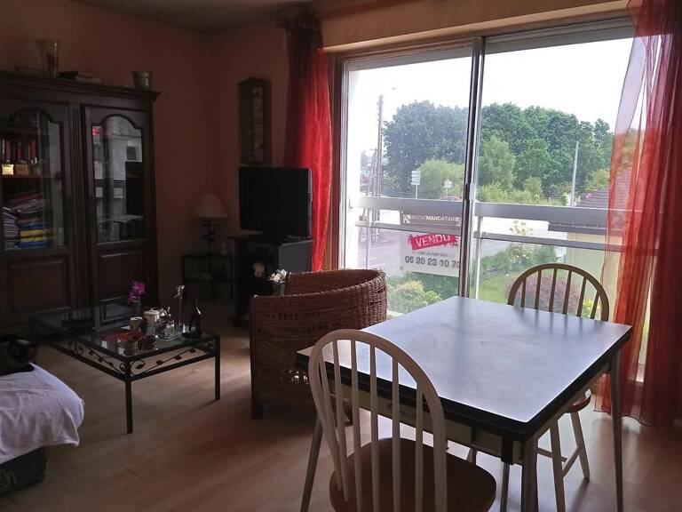 Appartement T2 + cuisine, parking et cave — photo 1
