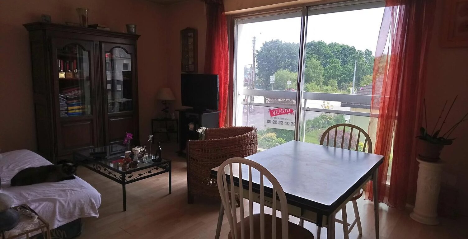 Appartement T2 + cuisine, parking et cave — photo 1