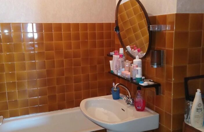 Appartement T2 + cuisine, parking et cave — photo 4