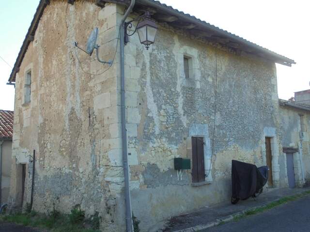 Petite bâtisse en pierre — photo du bien