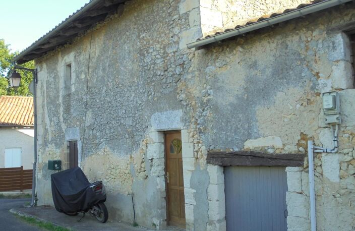 Petite bâtisse en pierre — photo 4