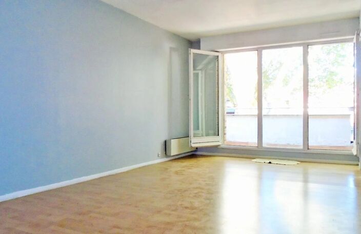 Bien vendu : Appartement  Épernay (51200) — photo 2