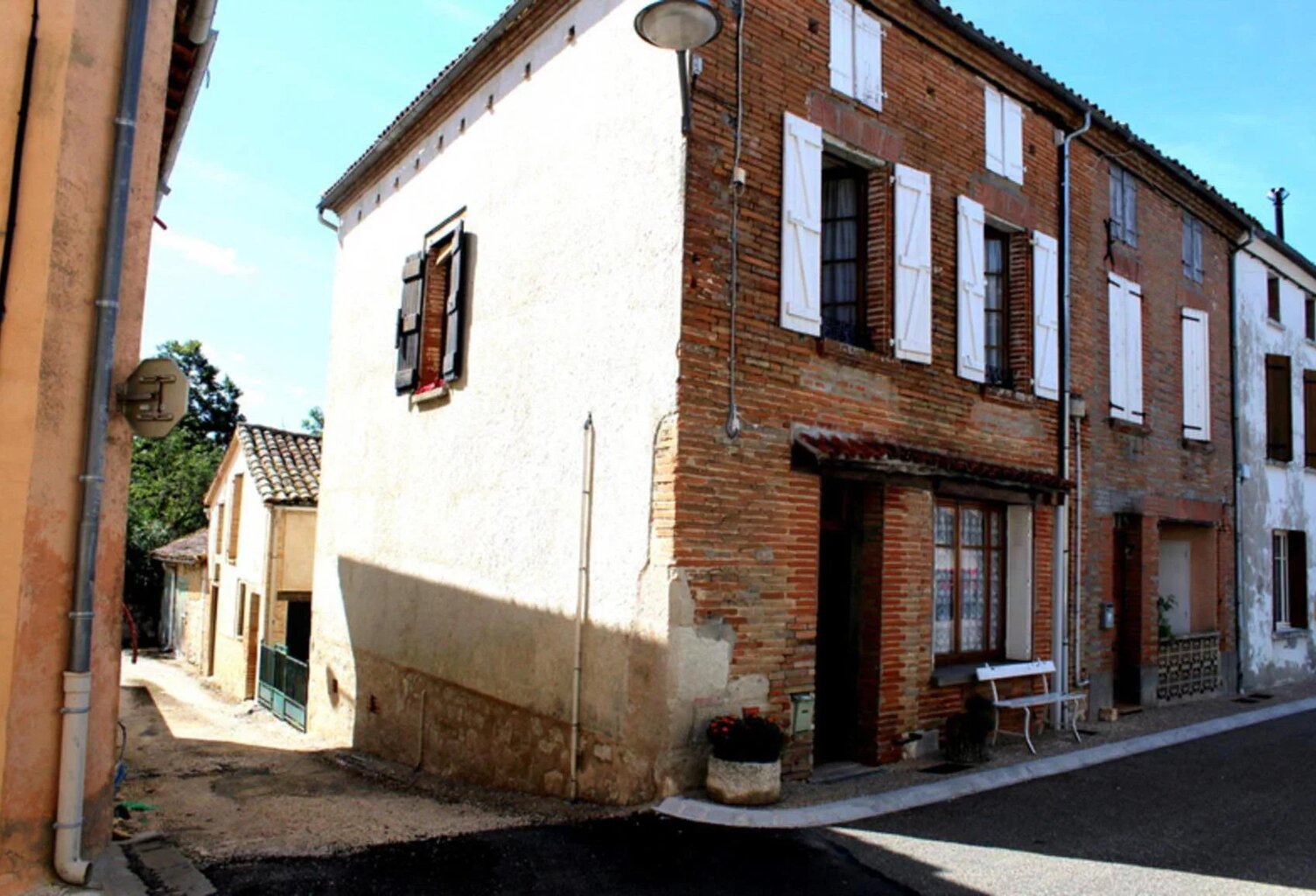 POTENTIEL A SAISIR MAISON/DEPENDANCE ET TERRAIN DE — photo 1