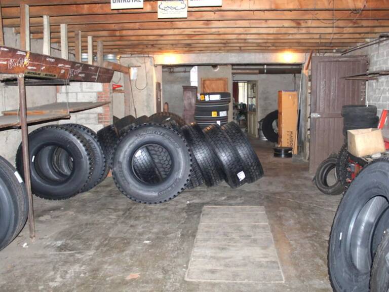 EXCLUSIVITE AGENT MANDATAIRE FRANCE - GARAGE/ PLAT — photo 1