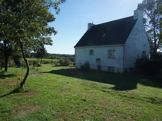 MAISON AVEC UNE VUE DEGAGEE SUR LA CAMPAGNE — photo du bien