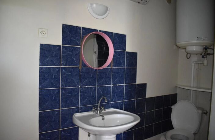 VIDAUBAN -  EN EXCLUSIVITÉ APPARTEMENT T2 AVEC TER — photo 5