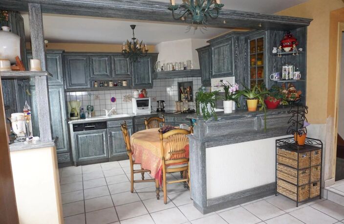 Maison de bourg en pierres — photo 2
