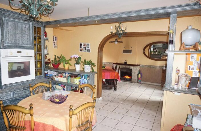 Maison de bourg en pierres — photo 3