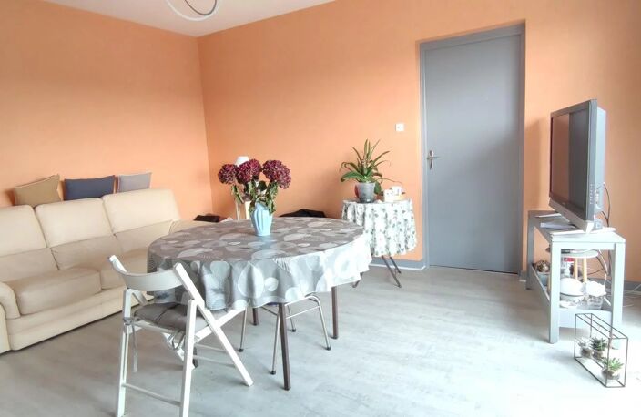 SOUS COMPROMIS — photo 3
