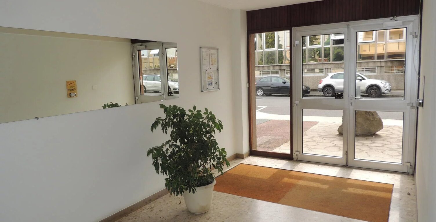 Appartement - Type 3 - Roanne Centre Gare - — photo 1