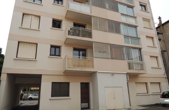 Appartement - Type 3 - Roanne Centre Gare - — photo 3