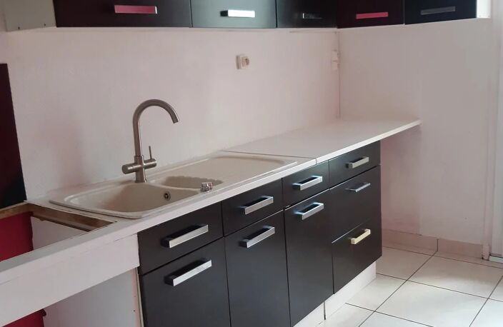 INVEST ST ETIENNE SOLAURE  F4 + GARAGE — photo 4