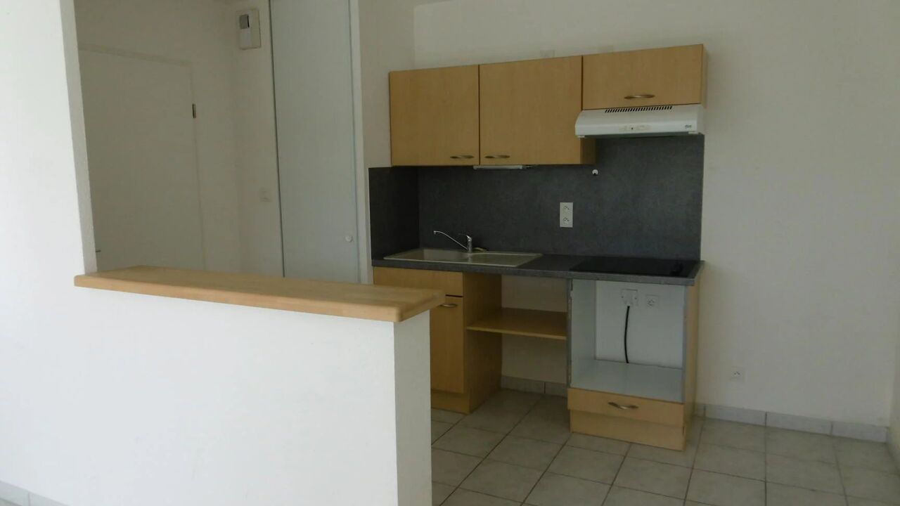 appartement 2 pièces 46 m2 à Rouxmesnil-Bouteilles (76370)