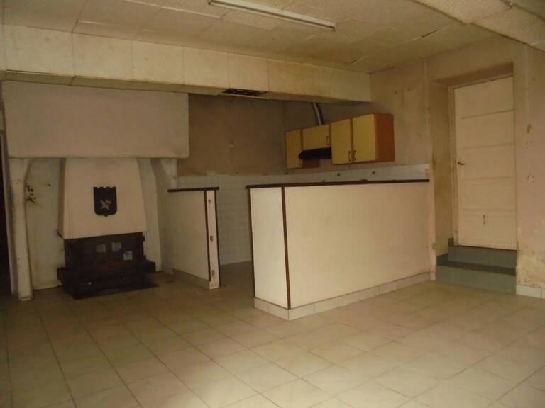 MAISON DE PLAIN PIED AVEC GRANGE ATTENANTE — photo 1