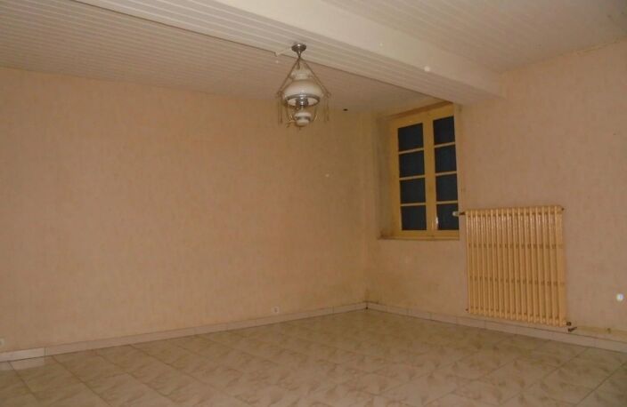 MAISON DE PLAIN PIED AVEC GRANGE ATTENANTE — photo 2
