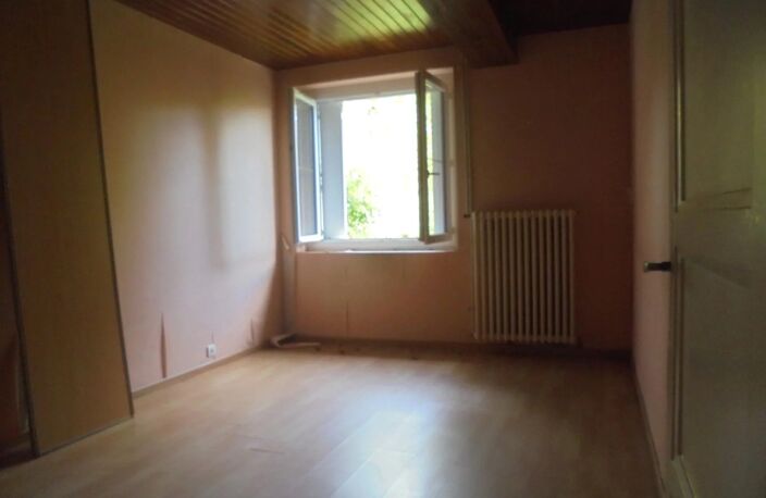 MAISON DE PLAIN PIED AVEC GRANGE ATTENANTE — photo 4