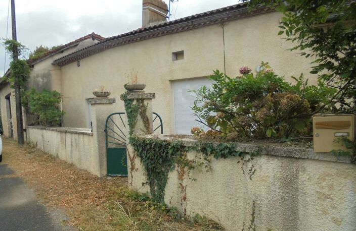 MAISON DE PLAIN PIED AVEC GRANGE ATTENANTE — photo 5