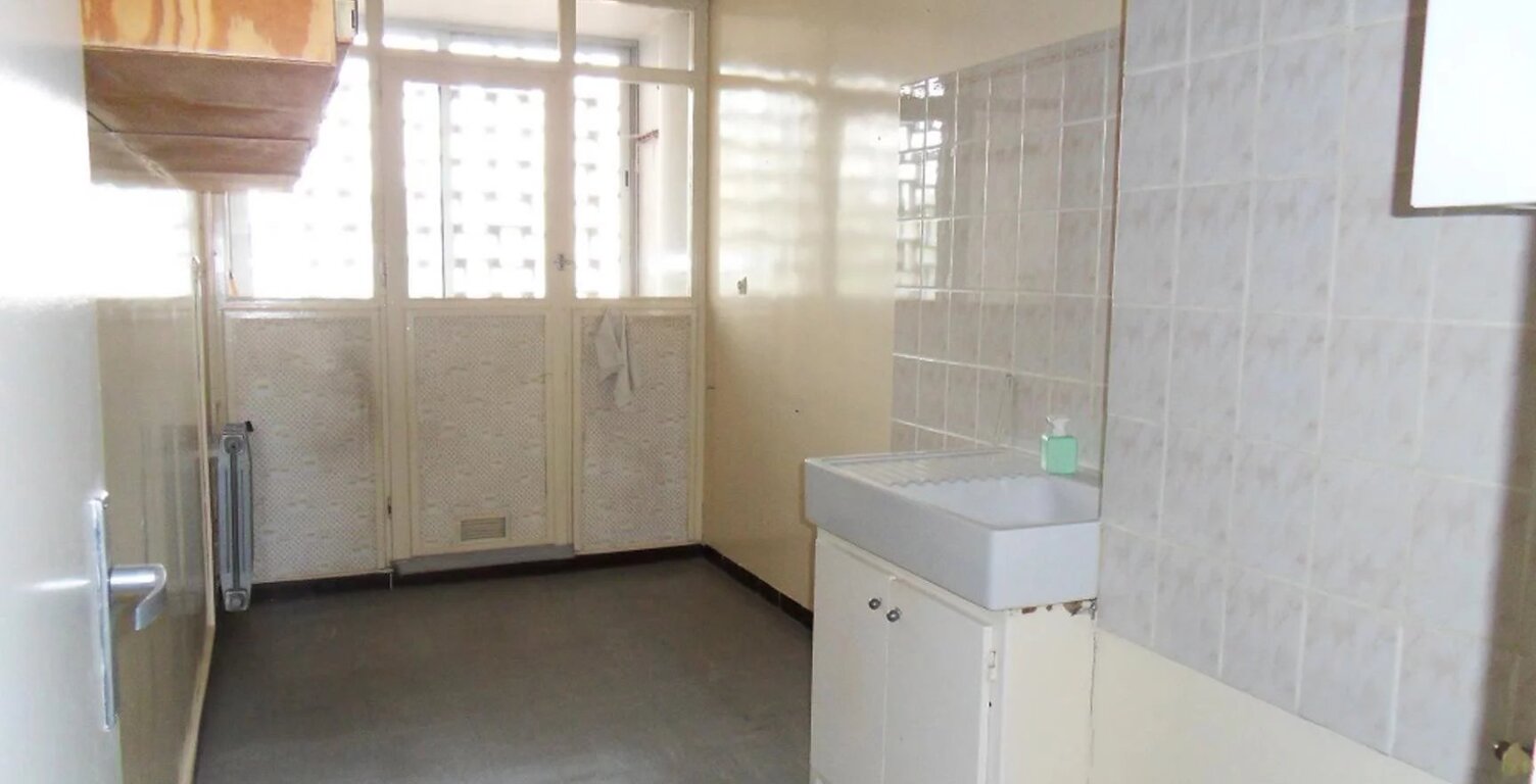 Bien vendu : Appartement  Salon-de-Provence (13300) — photo 1