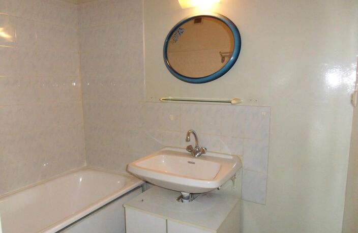 Bien vendu : Appartement  Salon-de-Provence (13300) — photo 3