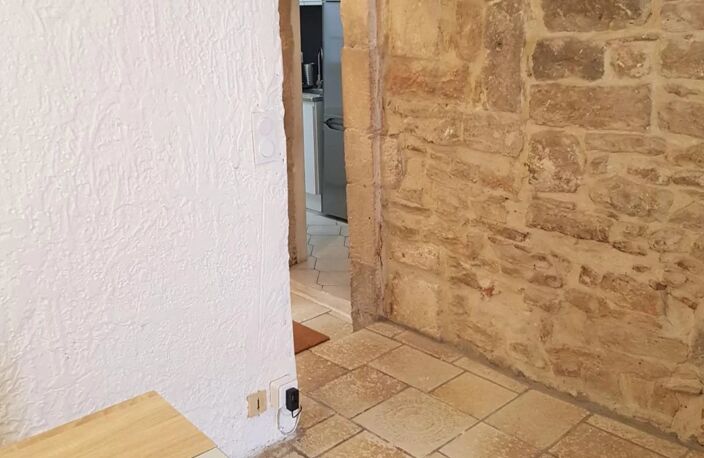 NIMES CENTRE EMPLACEMENT PRIVILEGIE - P2 RENOVE — photo 3