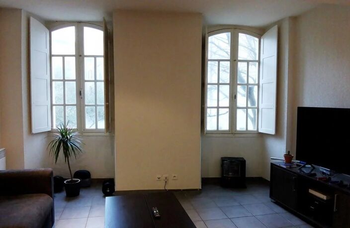 Beau studio loué au coeur de Brignoles — photo 3