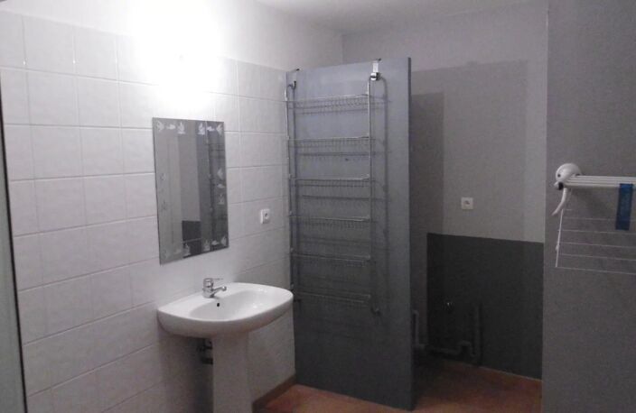 TULETTE - APPARTEMENT DANS MAISON -  2 CHAMBRES — photo 3