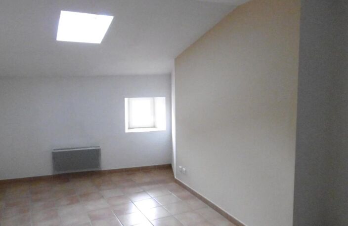 TULETTE - APPARTEMENT DANS MAISON -  2 CHAMBRES — photo 4