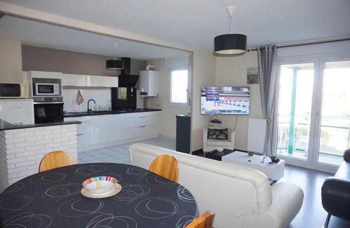 EXCLUSIVITE - APPARTEMENT T2 60 m² - GARAGE — photo 2