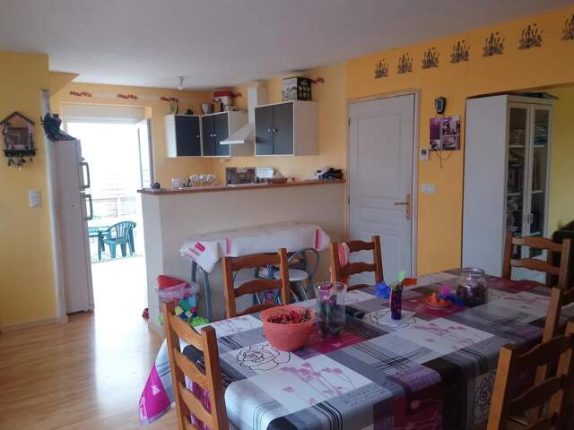 Maison 3 chambres, sous sol et terrain clos — photo du bien