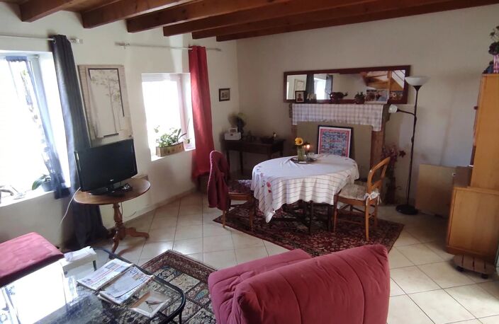 PONTIVY - MAISON EN PIERRE - 1 CHAMBRE - LOUEE — photo 2