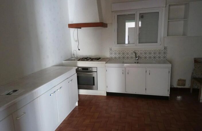 AMF-Maison 4 chambres, terrain clos — photo 2