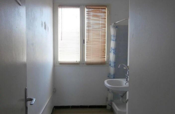 APPARTEMENT F4 MARSEILLE 57 M² — photo 5