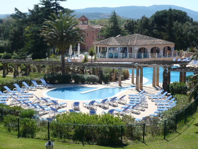 Grimaud - Studio coup de coeur proche plage — photo 1