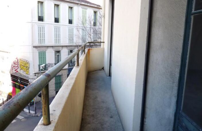 Bien vendu : Appartement  Marseille 5 (13005) — photo 2