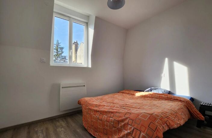 HYPER CENTRE - REIMS - APPARTEMENT de TYPE 2 — photo 4
