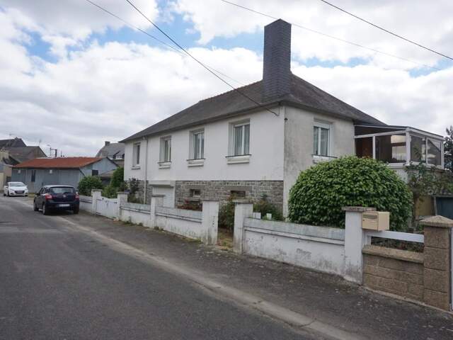 Maison 4 chambres + sous-sol et beau terrain clos — photo du bien
