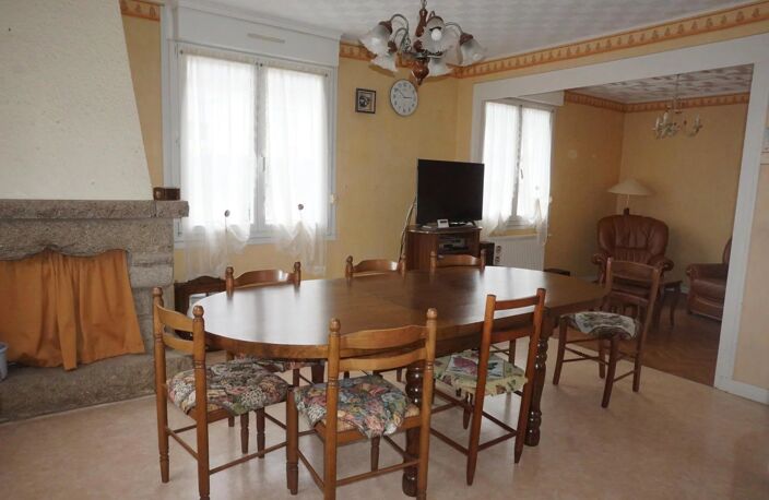 Maison 4 chambres + sous-sol et beau terrain clos — photo 3