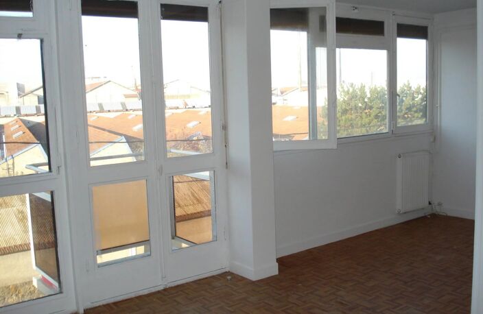 Bien vendu : Appartement  Reims (51100) — photo 5
