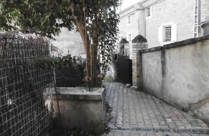 TULETTE - MAISON DE VILLAGE AVEC TERRASSE — photo 2