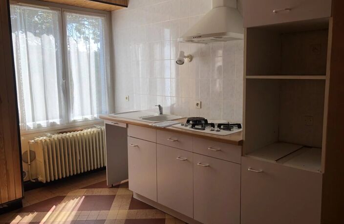 Appartement T4 LA COTE ST ANDRE 96 m2 — photo 2