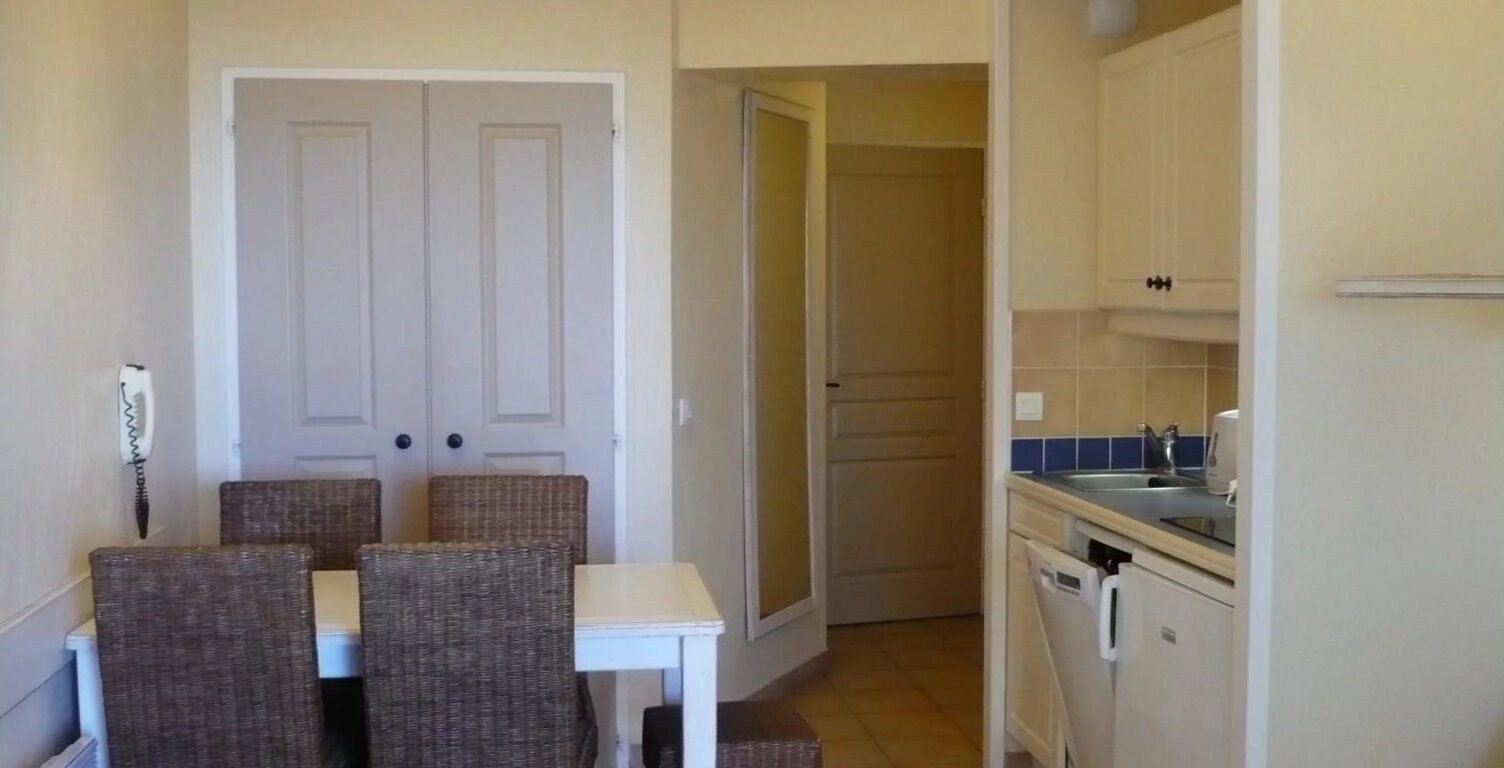 Studio avec vue mer face à Saint Tropez — photo 1