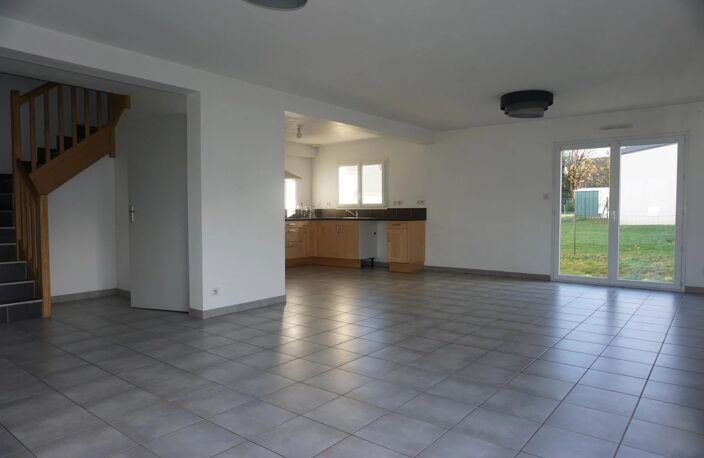 Maison 3 chambres 80m² hab garage terrain 435m² — photo 2