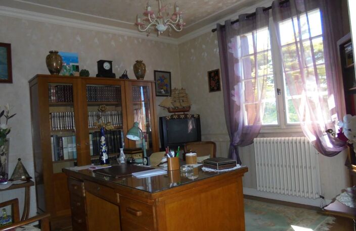 MAISON SUR SOUS SOL COMPLET — photo 3