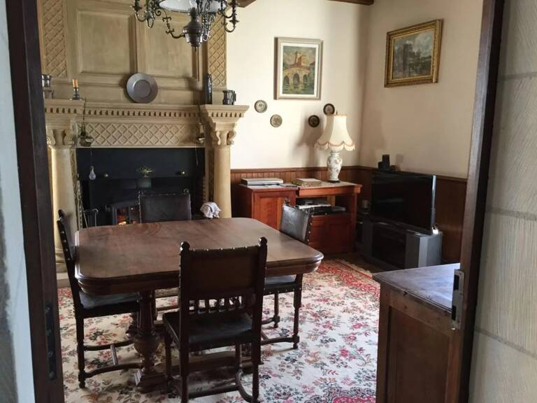 Maison en pierres atypique secteur Neuvic — photo 1