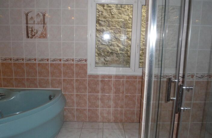 Bien vendu : Maison  Belval-sous-Châtillon (51480) — photo 4