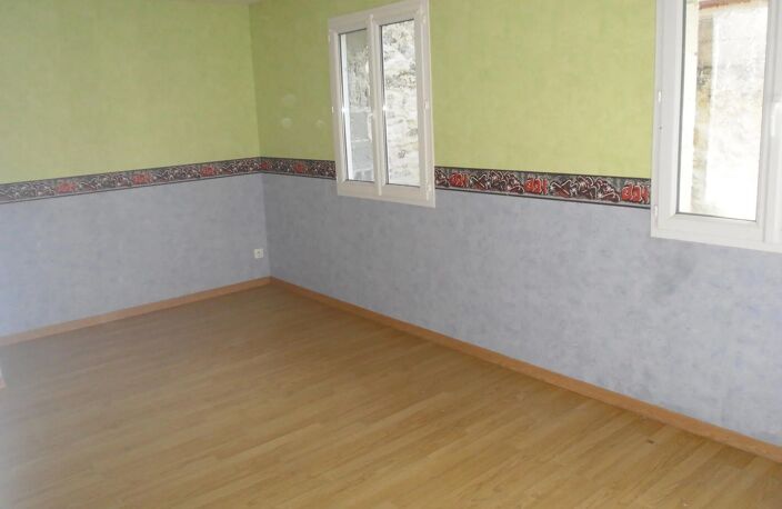 Bien vendu : Maison  Belval-sous-Châtillon (51480) — photo 5