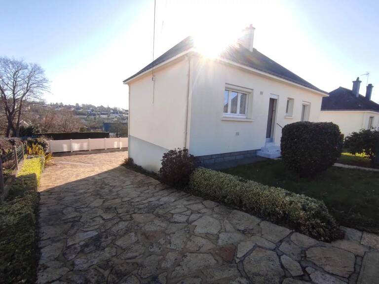 MAISON SUR SOUS-SOL 1180 m² DE TERRAIN — photo 1
