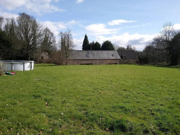 Longère en pierres avec ecuries et 1,4 ha de terre — photo 1