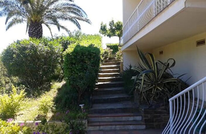 STUDIO 20 m² SAINT CLAIR / LE LAVANDOU / VUE MER — photo 2