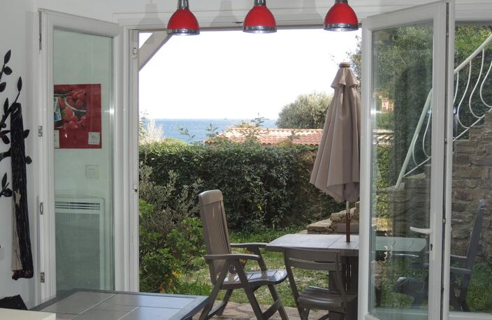 STUDIO 20 m² SAINT CLAIR / LE LAVANDOU / VUE MER — photo 3